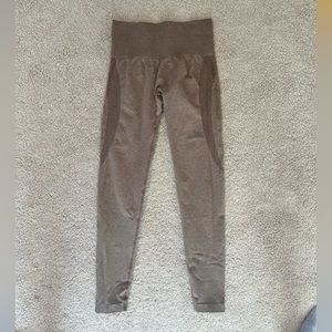 NVGTN Mocha Contour Seamless Leggings